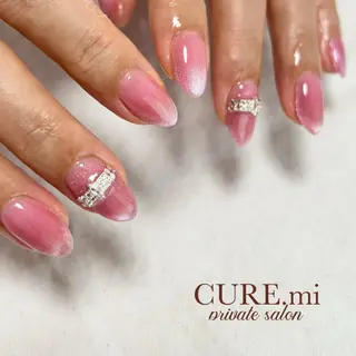 ネイル CURE.mi所属・伊藤 美香のネイルデザイン