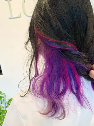 セミロング 倉林隆一🐈 ダブルカラー/艶髪のヘアスタイル