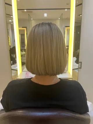 ショート 透明感/ハイトーン ／暖色カラー🍓のヘアスタイル