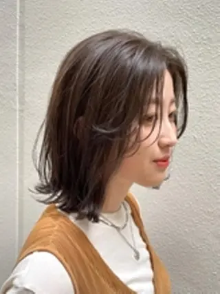 ミディアム SiLO 【シロ】のヘアスタイル