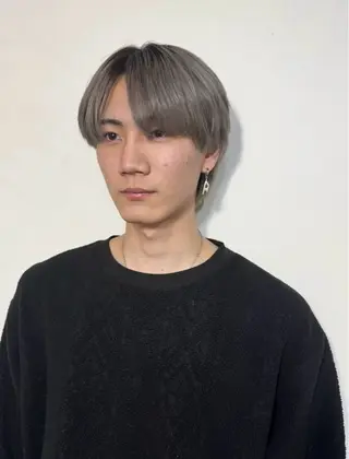 ショート メンズ MEN’S BEAUTY CAFÉ × Vingt-cinq所属・オンリーケア バイヴァンサンクの眉毛・アイブロウイメージ