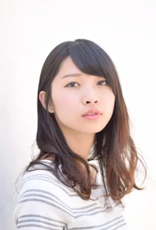 ミディアム カラー 寺山 佳貴のヘアスタイル