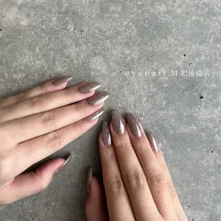 ネイル SHIORI 🤍のネイルデザイン