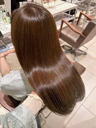 ロング 新倉 呼春のヘアスタイル