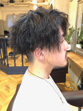 ミディアム パーマ メンズ エクステ指名No.1 【店長】橘田のヘアスタイル