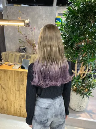 ロング 【.ico】心斎橋 飛田ゆうきのヘアスタイル