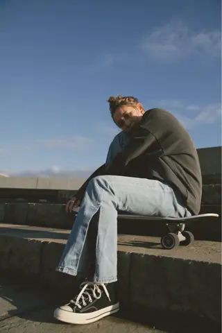 ロング カラー YOLO by diar所属・カンノ シュンのヘアスタイル