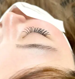 マツエク・マツパ Lilia (リーリア)のマツエク・マツパデザイン