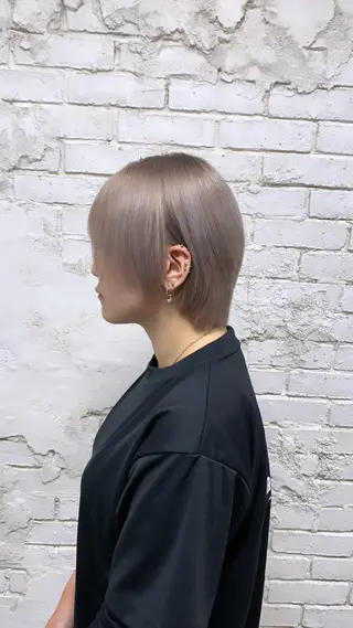 ショート 派手髪支持率No1 Eisukeのヘアスタイル