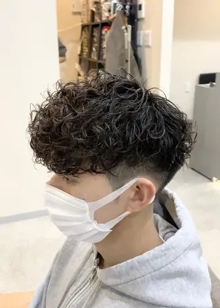 ショート パーマ メンズ クセを最大限に活かす メンズパーマ奈良大祐のヘアスタイル