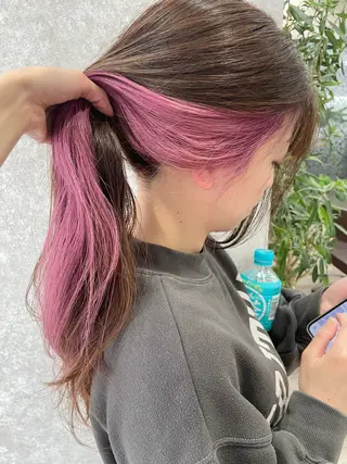 ロング 德本 奈名美のヘアスタイル