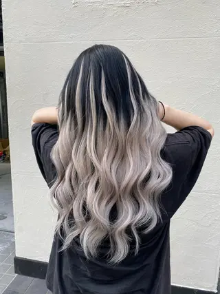 ロング カラー 魅力引き出しヘア🐾 るくものヘアスタイル