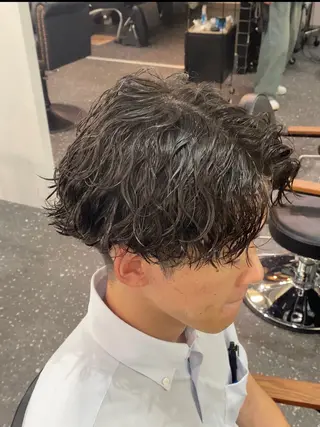 パーマ メンズ パーマ/ダブルカラー ブリーチ⭐️海斗のヘアスタイル