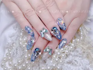 ネイル 玲央 YOYOのネイルデザイン