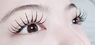 マツエク・マツパ EyelashSalon chel所属・新越谷駅徒歩1分❇️ Salon chelのマツエク・マツパデザイン