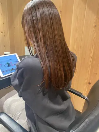 セミロング やまもと さえのヘアスタイル