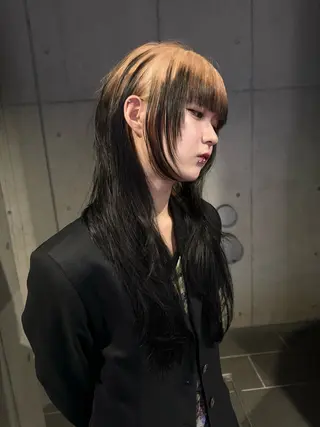 ロング カラー だいち/ハイトーン/ デザインカラーのヘアスタイル