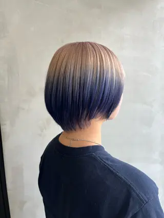 ショート カラー 中島 日菜のヘアスタイル