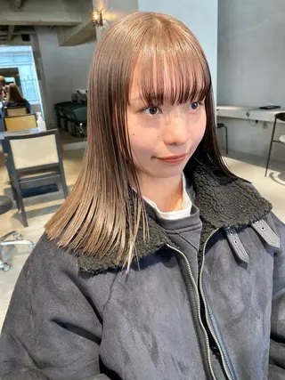 セミロング カラー 宮川 日菜子のヘアスタイル