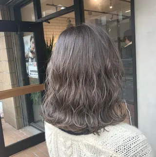 セミロング La fith hair lov.駅家店【ラフィス ヘアー ロブ】所属・Lafithhair lov. 福山駅家店のヘアスタイル