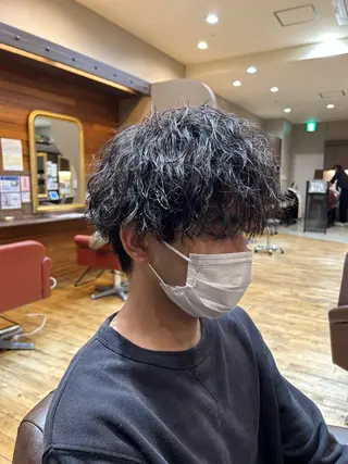 パーマ kuon所属・荒木 啓吾のヘアスタイル