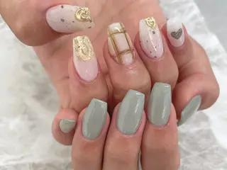 ネイル essence所属・pétit maakoのネイルデザイン