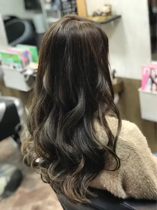 ロング カラー ヘアサロンオスカー 岸和田蛸地蔵店のヘアスタイル