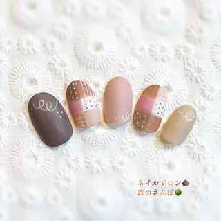 ネイル 森のさんぽ道所属・ショートネイル 森のさんぽ道のネイルデザイン
