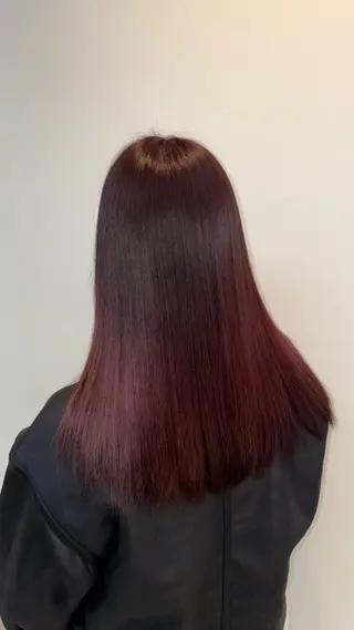 セミロング 滑川 吏音のヘアスタイル