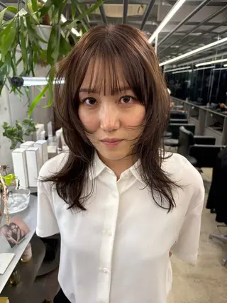 ミディアム カラー 似合わせカット レイヤーボブウルフのヘアスタイル