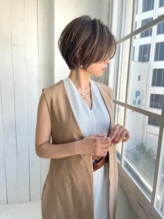 ショート BUMP GINZA ERIKAのヘアスタイル