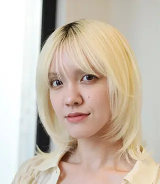 ミディアム カラー 森山 陽菜のヘアスタイル