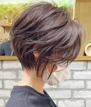 ショート カラー 根本 剛史のヘアスタイル