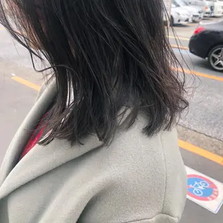 ミディアム 吉川 愛美李のヘアスタイル