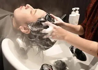 西新  MAHIRO 🩵🫧艶髪🩵🫧のヘアスタイル