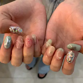 ネイル 栗田 ゆう子のネイルデザイン