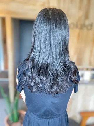 セミロング 相澤 優色のヘアスタイル