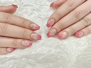 ネイル LE REVE Hinaのネイルデザイン