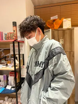 ショート メンズ Oasisgarden所属・レイヤー/ブリーチ MOMOのヘアスタイル