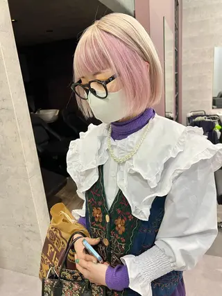 ショート カラー Via officialのヘアスタイル