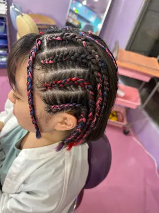 ヘアアレンジ Hair salon TOMMY所属・♮やっしー♮ 🌈派手髪🌈のヘアスタイル