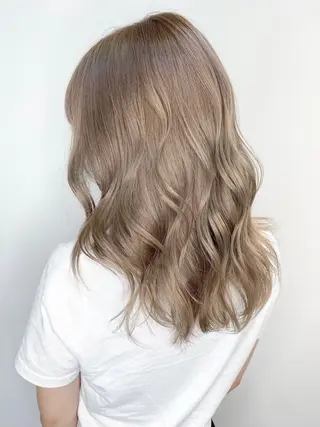 ミディアム ヘアサロンelyts 表参道店のヘアスタイル