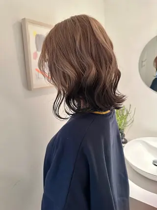 ミディアム カラー 磯　亜由香 🌷ブリーチのヘアスタイル