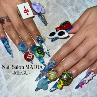 ネイル MADIA藤沢所属・MADIA MEGUのネイルデザイン
