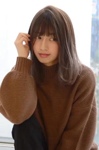 ミディアム EIGHT 船橋のヘアスタイル