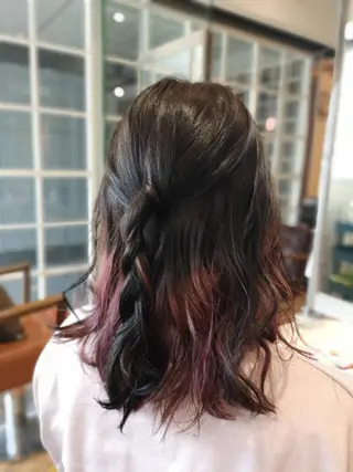 ロング カラー Afinar　 tomoのヘアスタイル