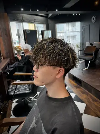 ミディアム カラー メンズショート美容師 💈高橋和真💈のヘアスタイル