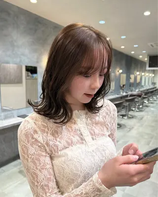 ミディアム 山元 くるみのヘアスタイル