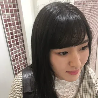 ミディアム カラー パーマ ヘアアレンジ apish aoyama所属・武 愛子の眉毛・アイブロウイメージ