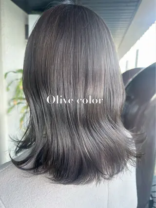 セミロング 藤本 静香のヘアスタイル